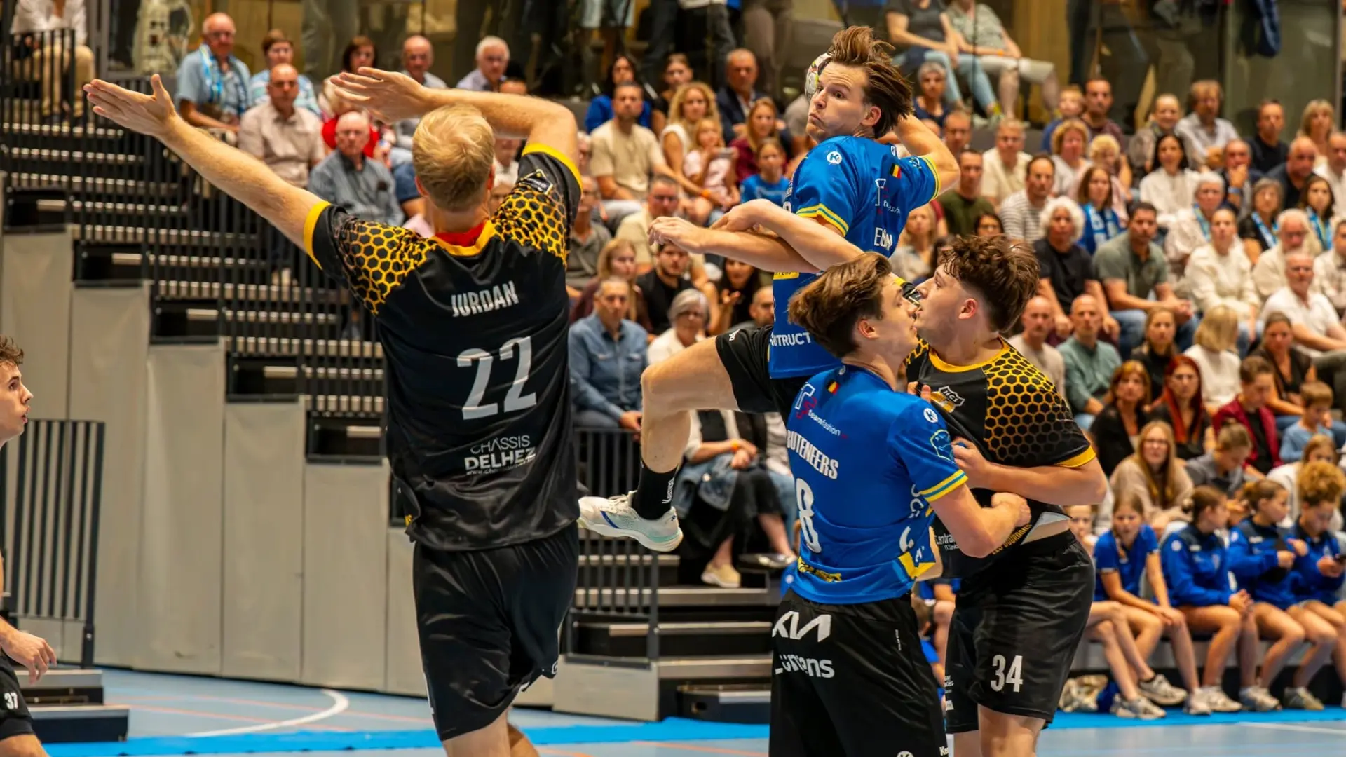 Hoofdafbeelding voor artikel Verjongd Achilles Bocholt…