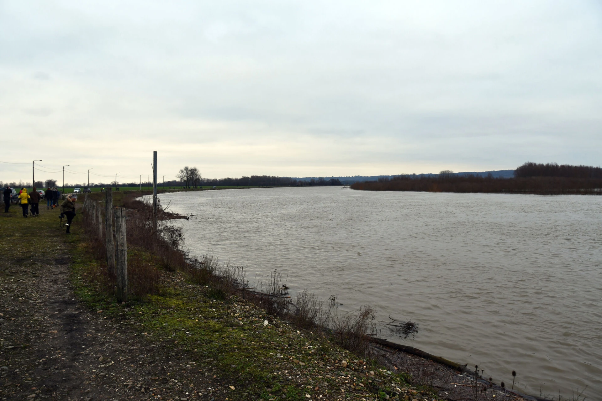 Natuurpunt Maasmechelen tegen geplande grindrug in de Maas