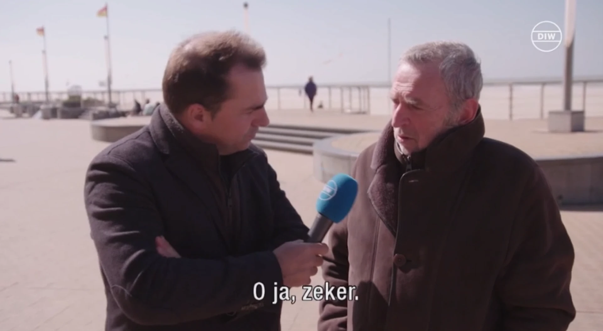 Luc Haekens van DIW laat West-Vlamingen Limburgs spreken