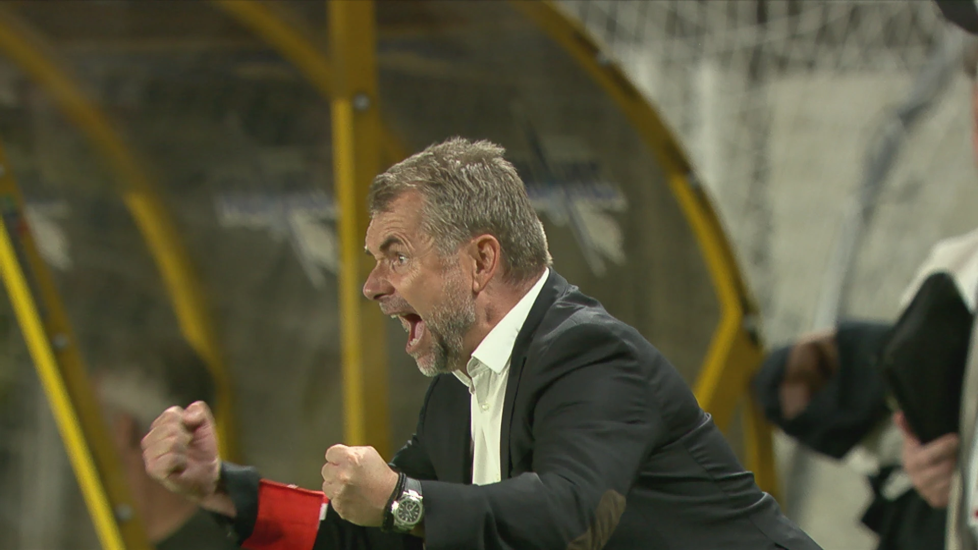 STVV verlengt het contract van trainer Bernd Hollerbach niet