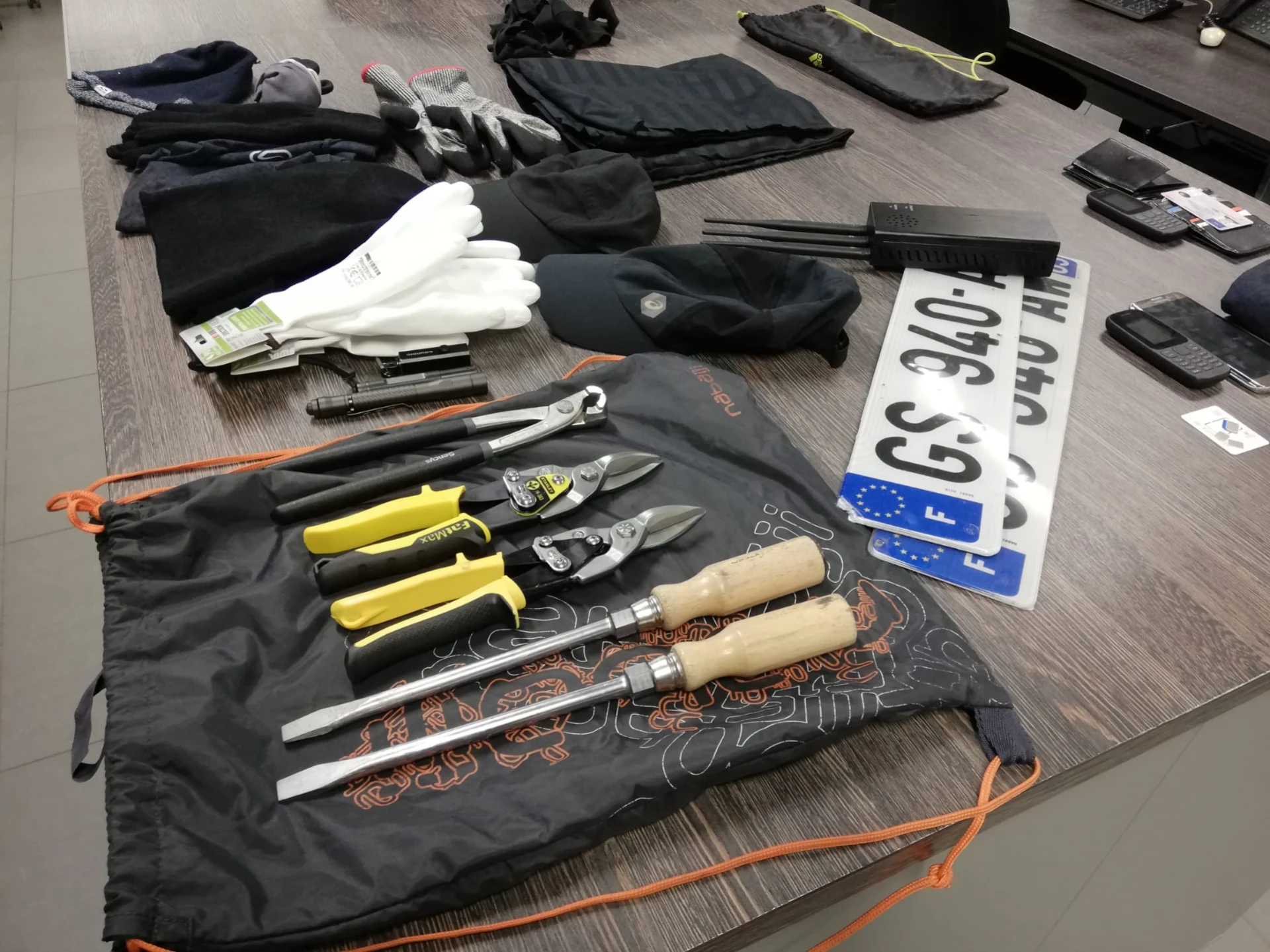 Politie Bilzen vat 4 inbrekers op bouwwerf van nieuw ziekenhuis
