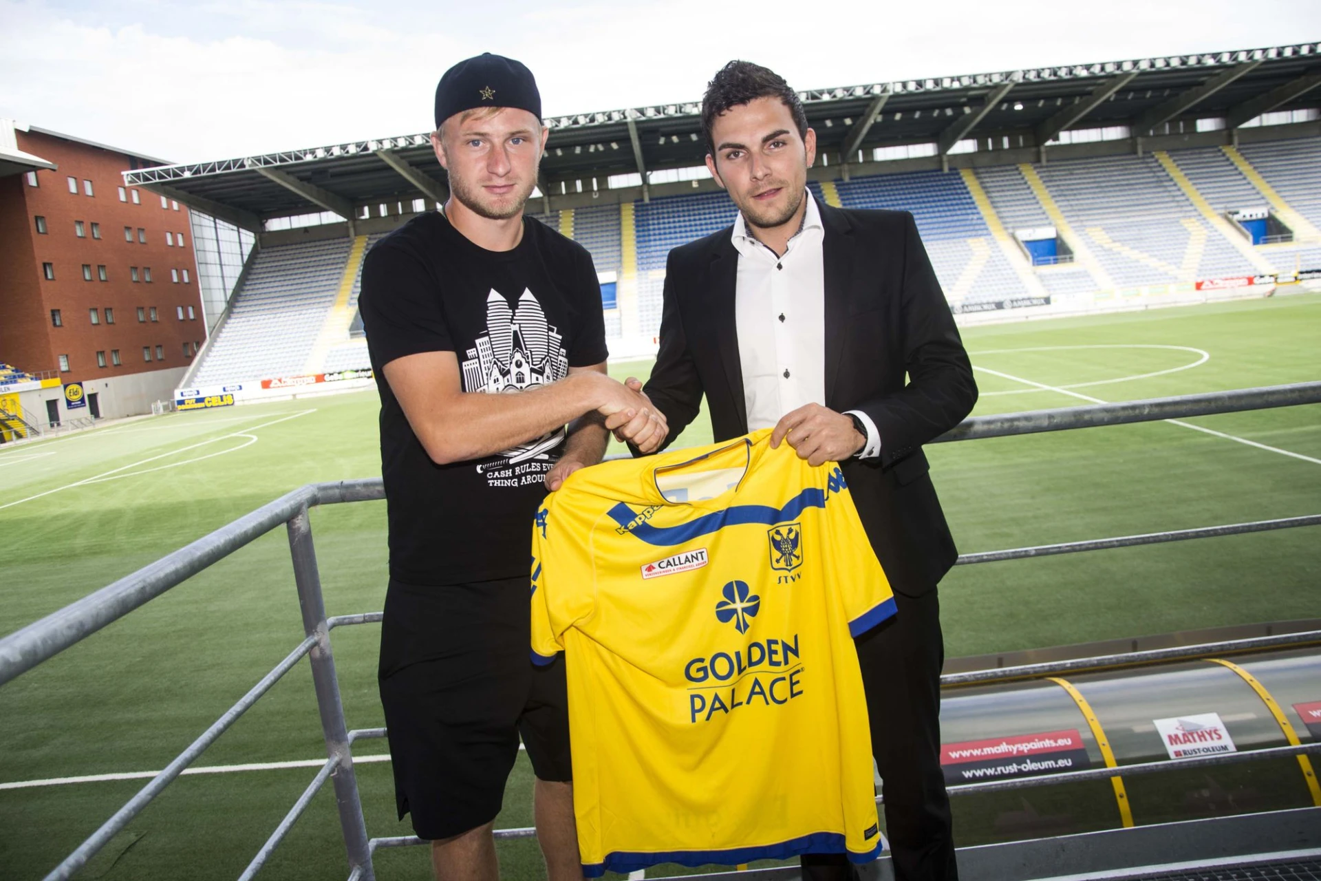 Roman Bezus nieuwste aanwinst STVV