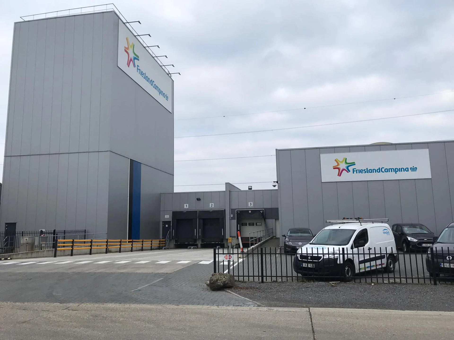 Zuivelbedrijf FrieslandCampina in Bree sluit: 30 mensen verliezen hun job