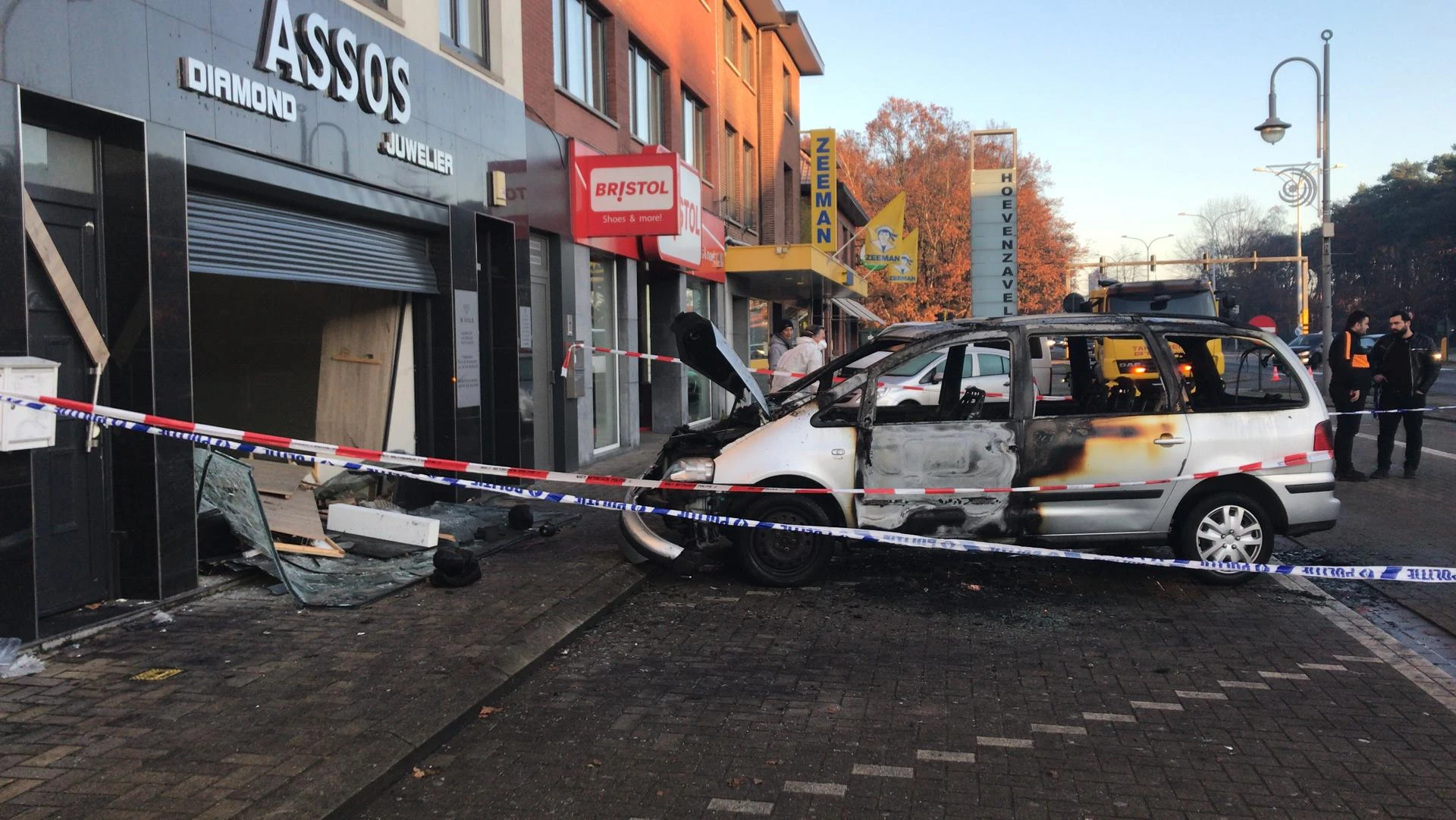 Ramkrakers maken veel buit bij juwelier in Genk