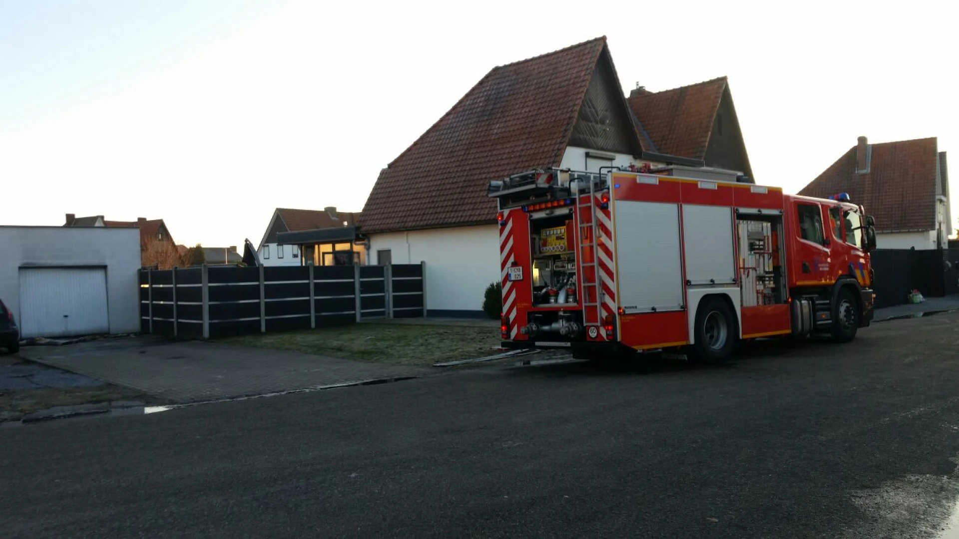 Brandweer ontdekt cannabisplantage tijdens bluswerken in Maasmechelen