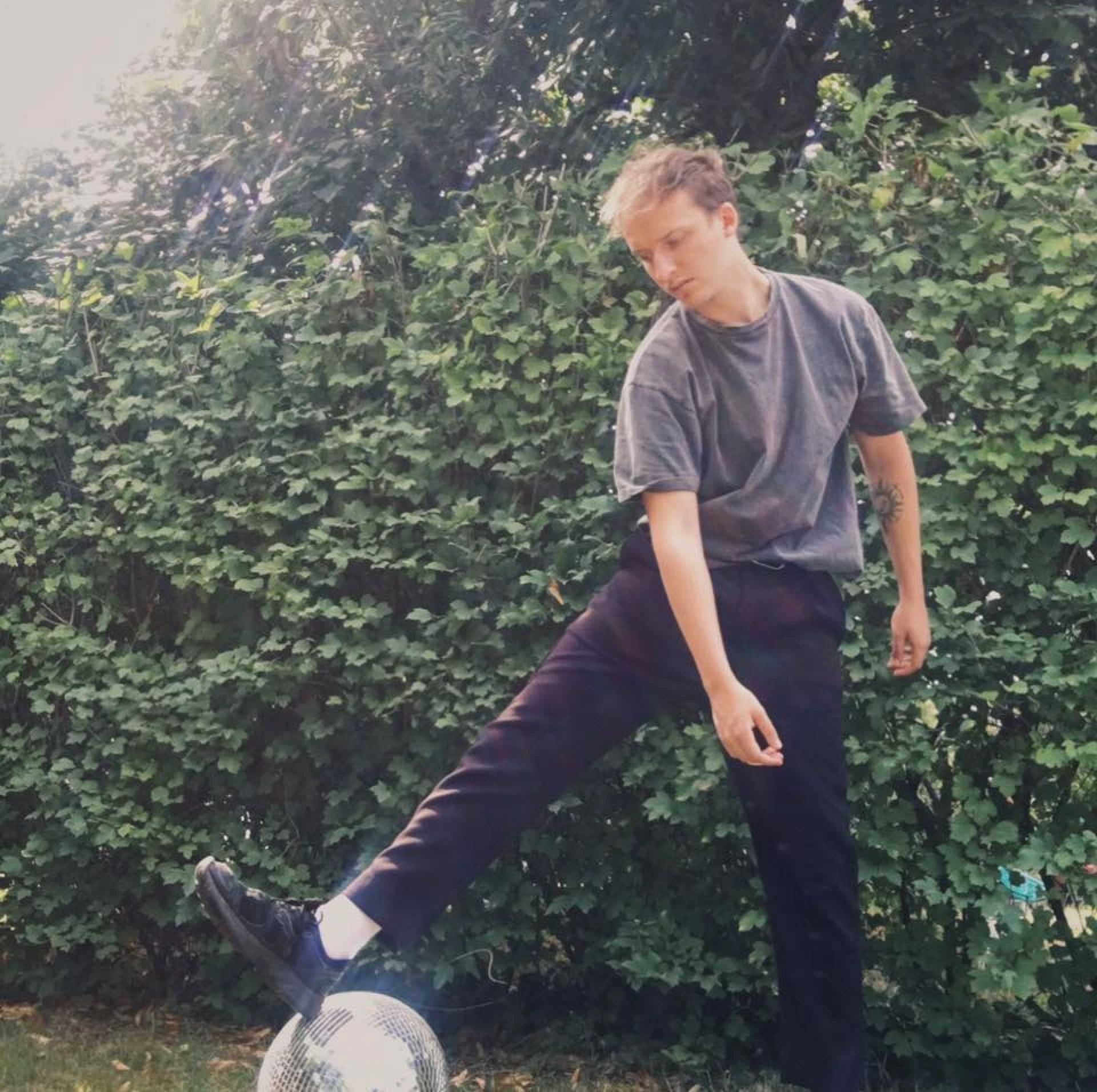 Casper Cox maakt solodebuut met 'In de zon'