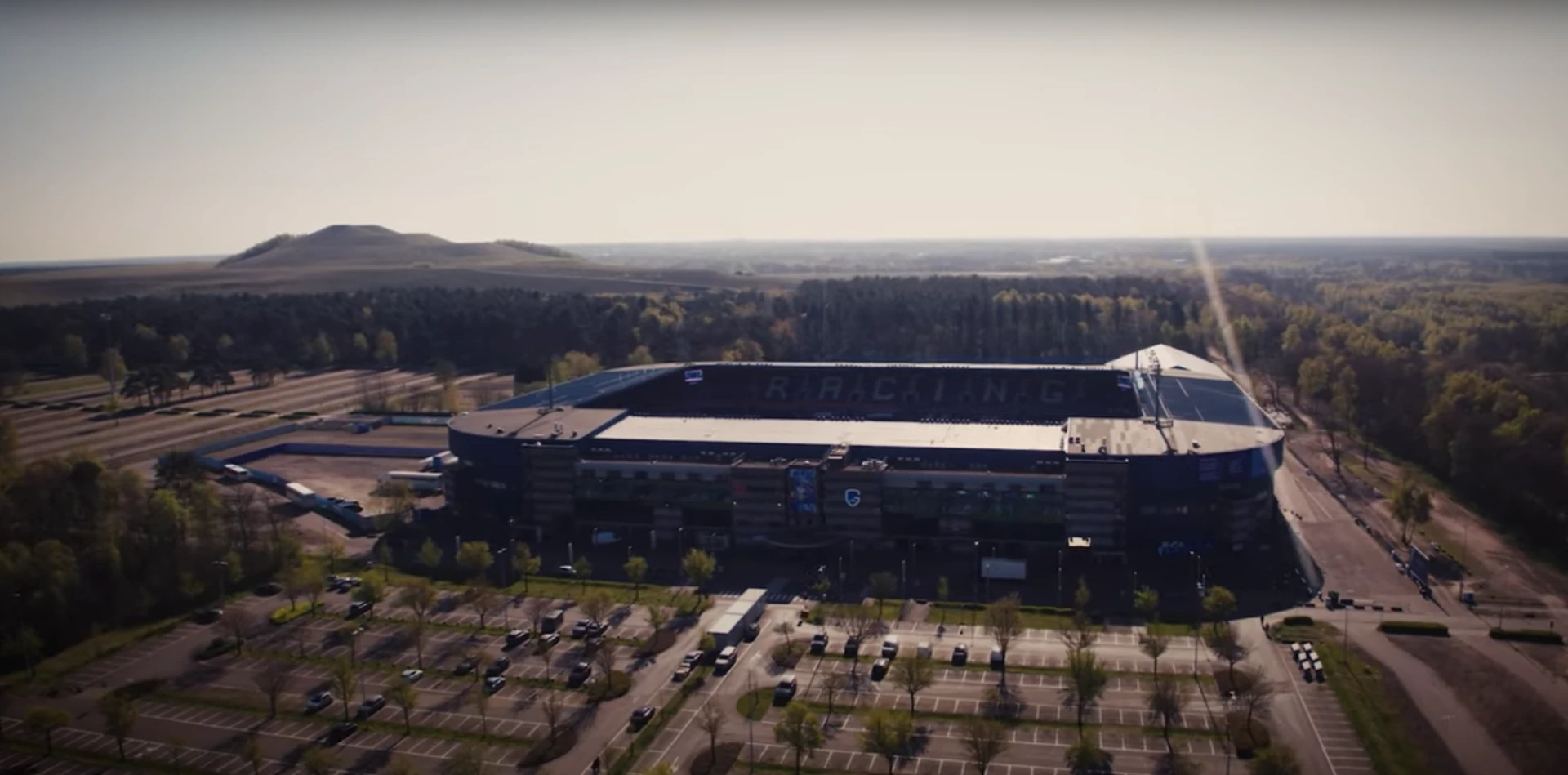 Luminus Arena van Racing Genk wordt Cegeka Arena