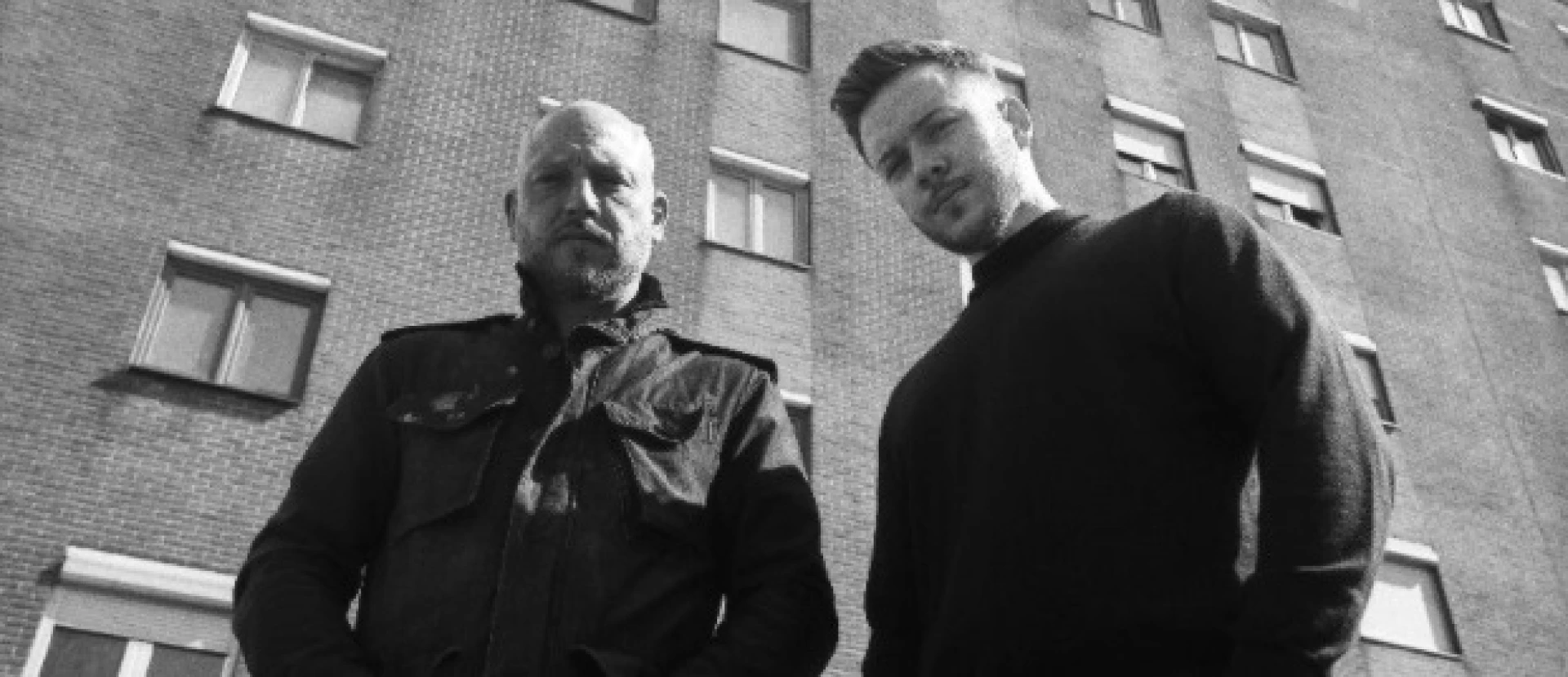 Rappers Chaz en Don Luca brengen nieuwe single 'Onzichtbaar' uit