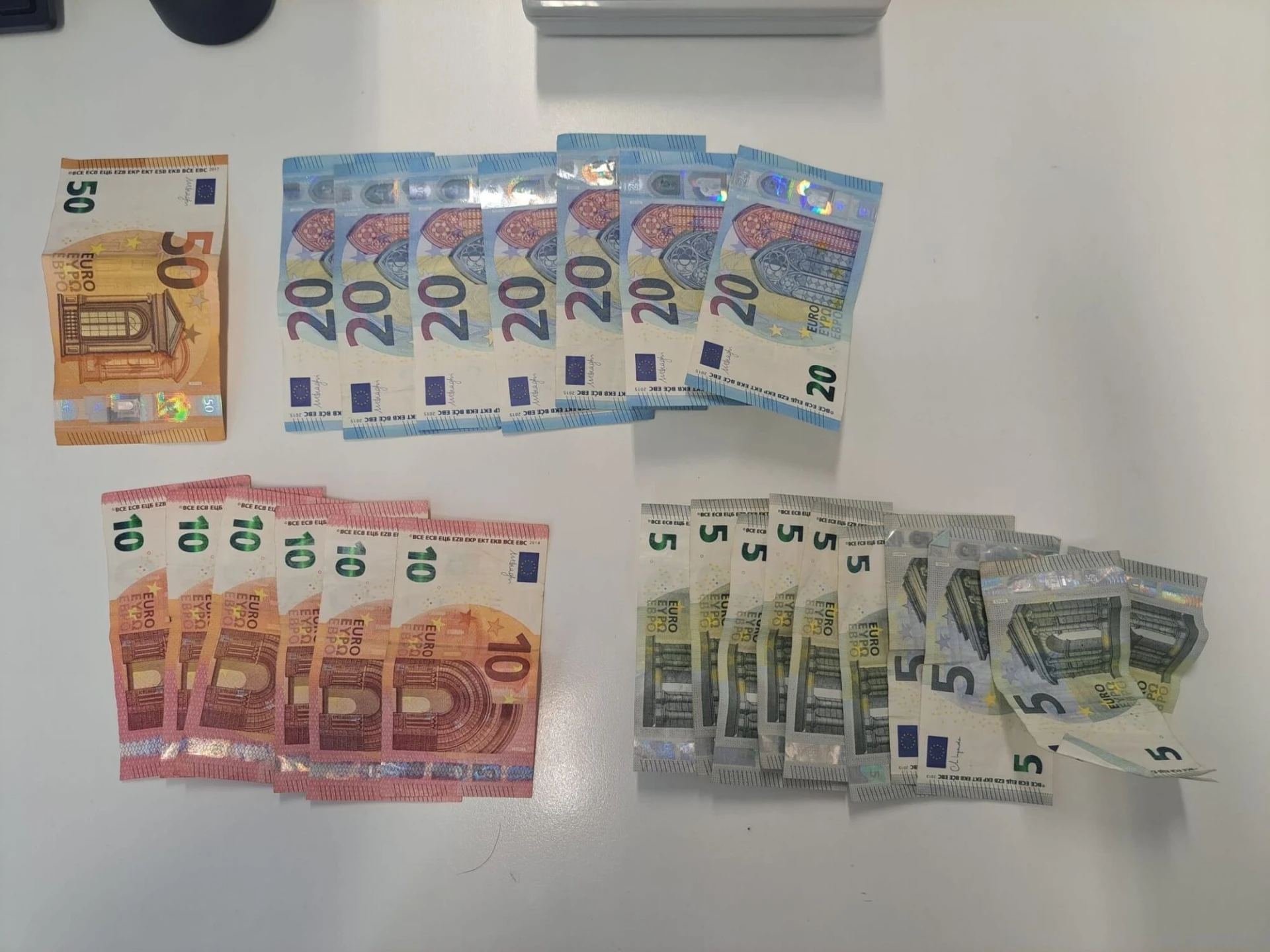 Politie betrapt drie drugsdealers in Zonhoven