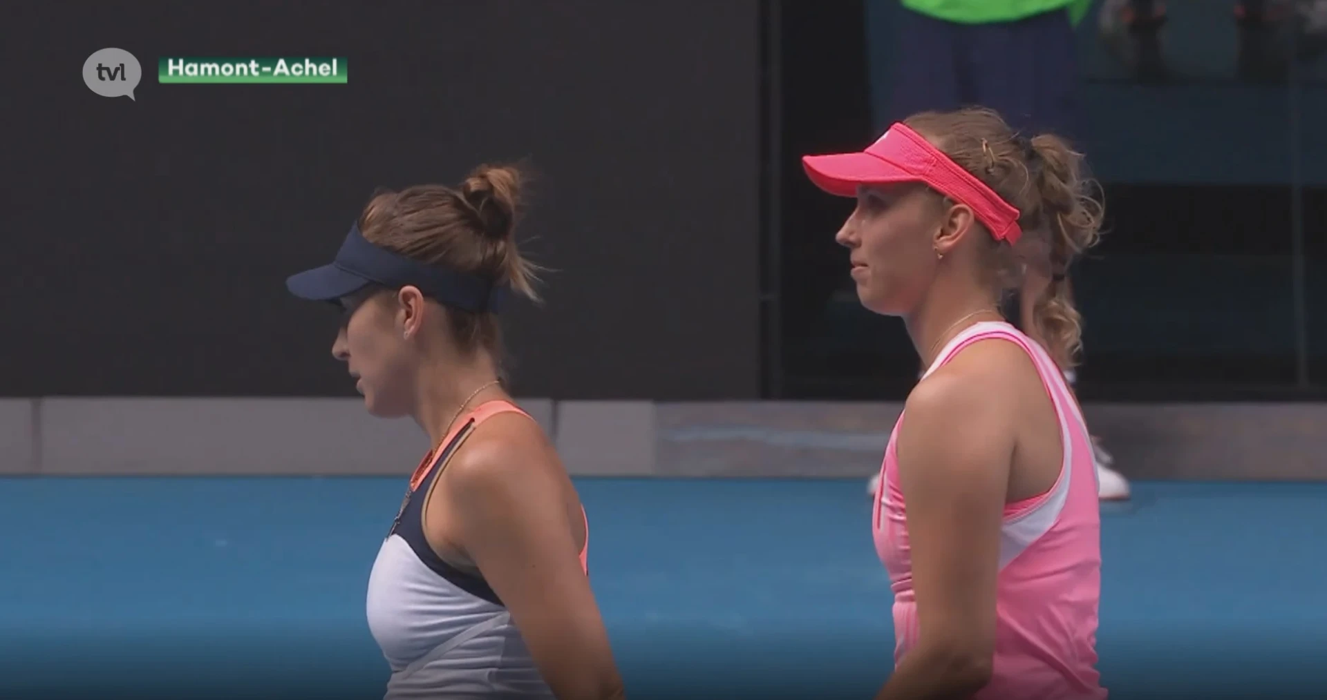 Elise Mertens en Aryna Sabalenka winnen dubbelspel op Australian Open