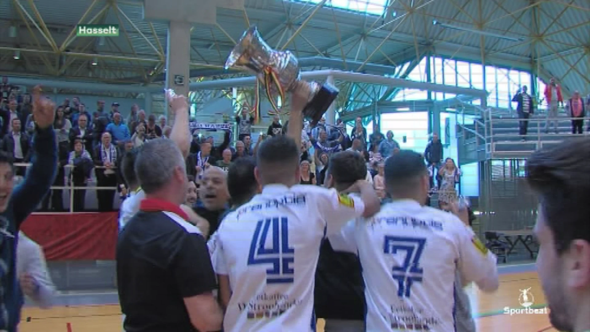 Win 1 van de 50 duotickets voor Gelko Hasselt vs. Halle-Gooik