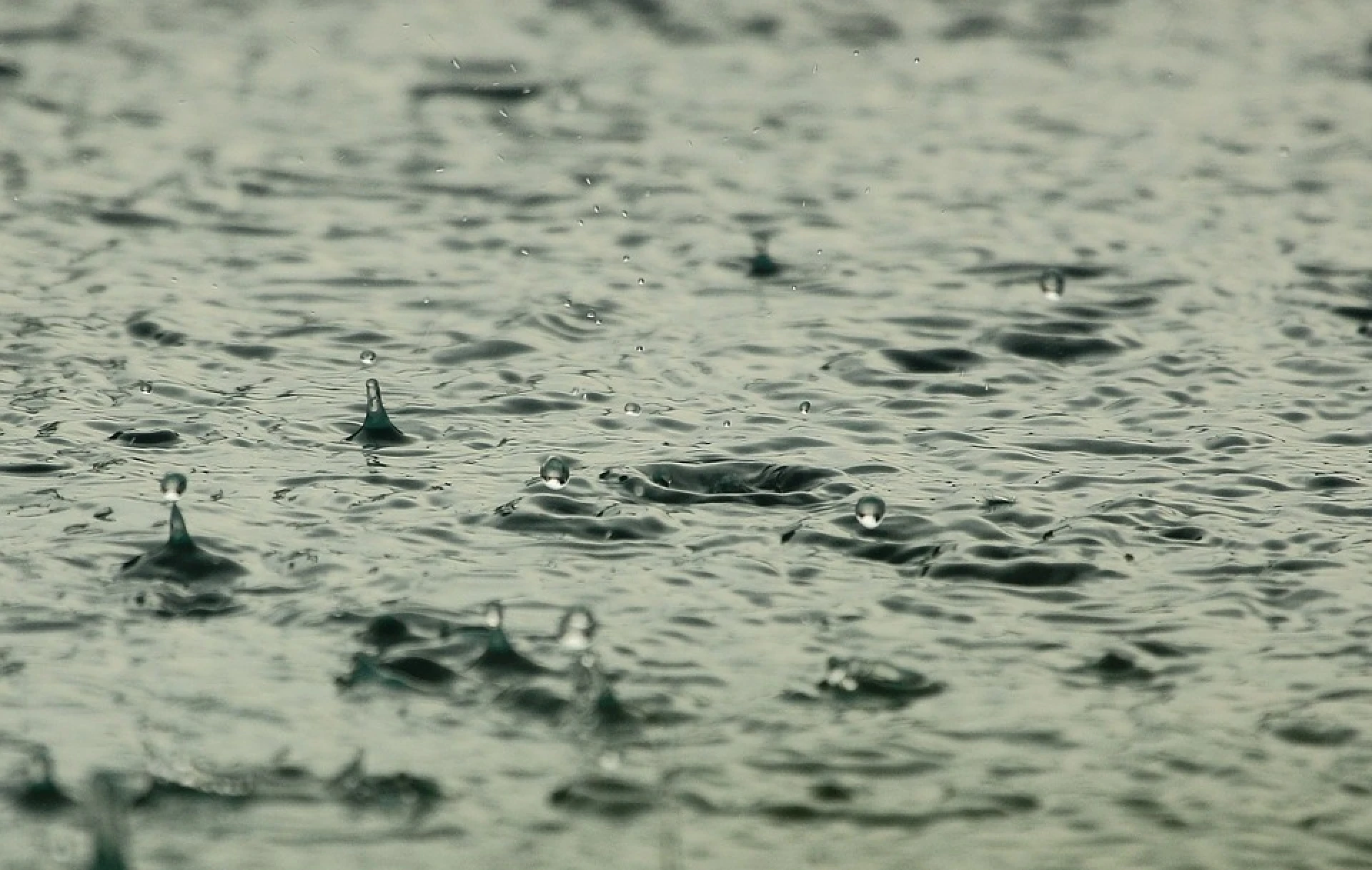 KMI waarschuwt voor hevig onweer