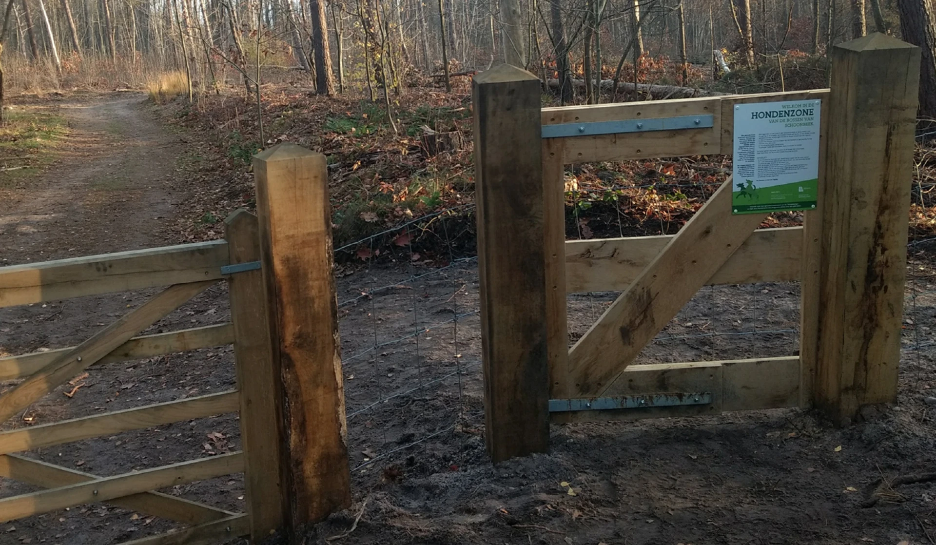 Natuur en Bos opent hondenlosloopzone aan Schoonbeek in Bilzen