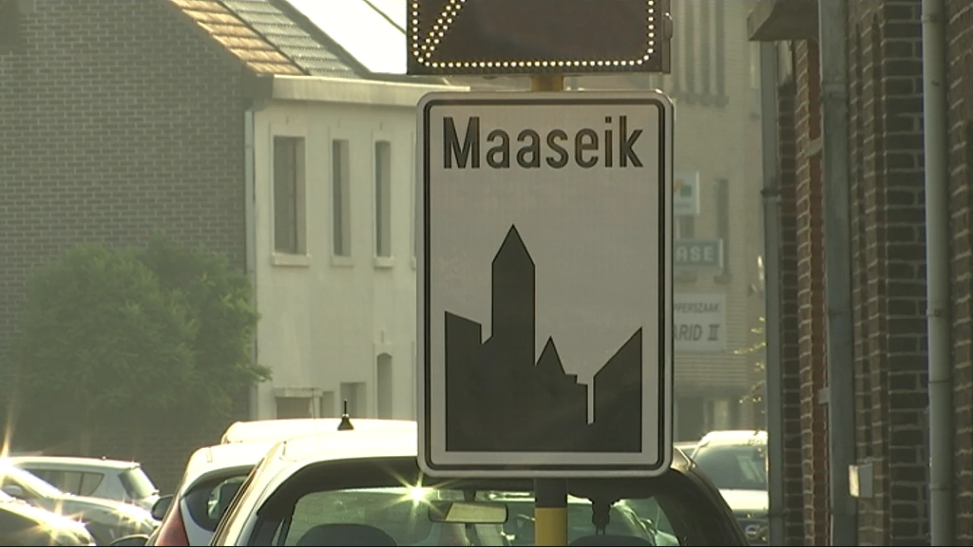 Stad Maaseik pakt "onduidelijke parkeersituatie op markt" aan