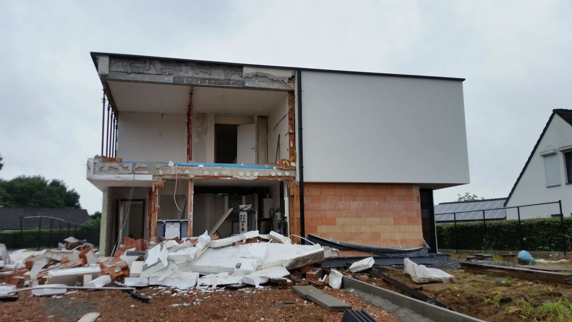 Nieuwbouwwoning ontploft in Lummen