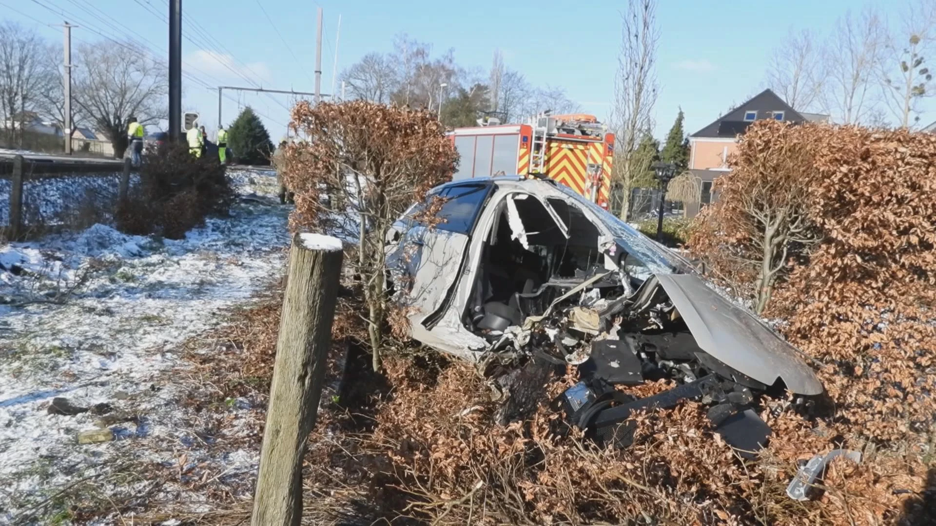 Automobilisten overleven aanrijding met goederentrein in Hasselt