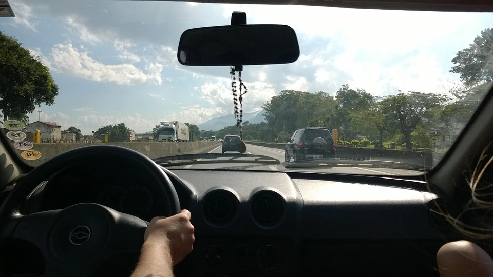 Met de auto op vakantie? Neem op tijd rust!