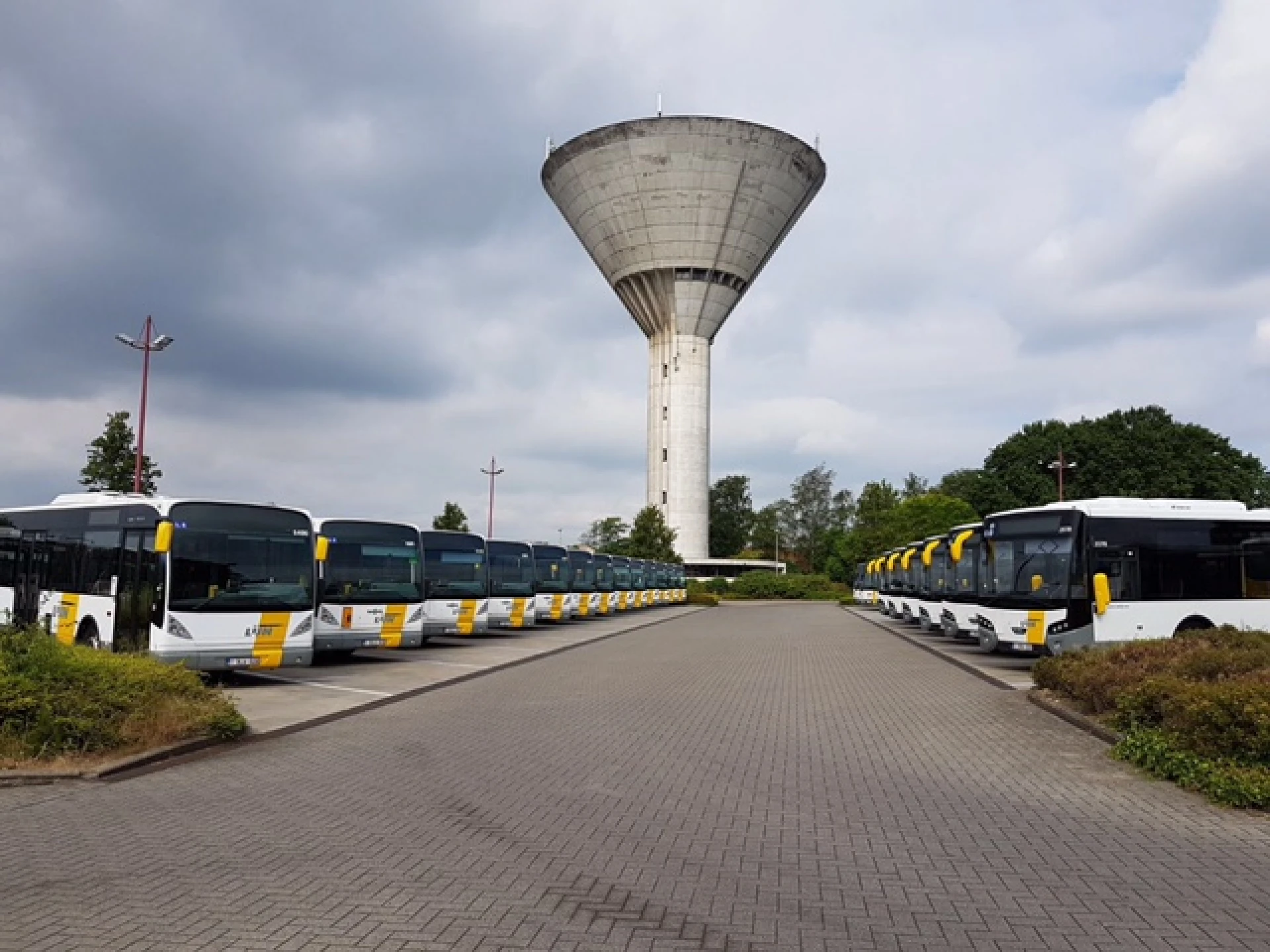 Hinder bij De Lijn Limburg door vakbondsactie in stelplaats Beverlo