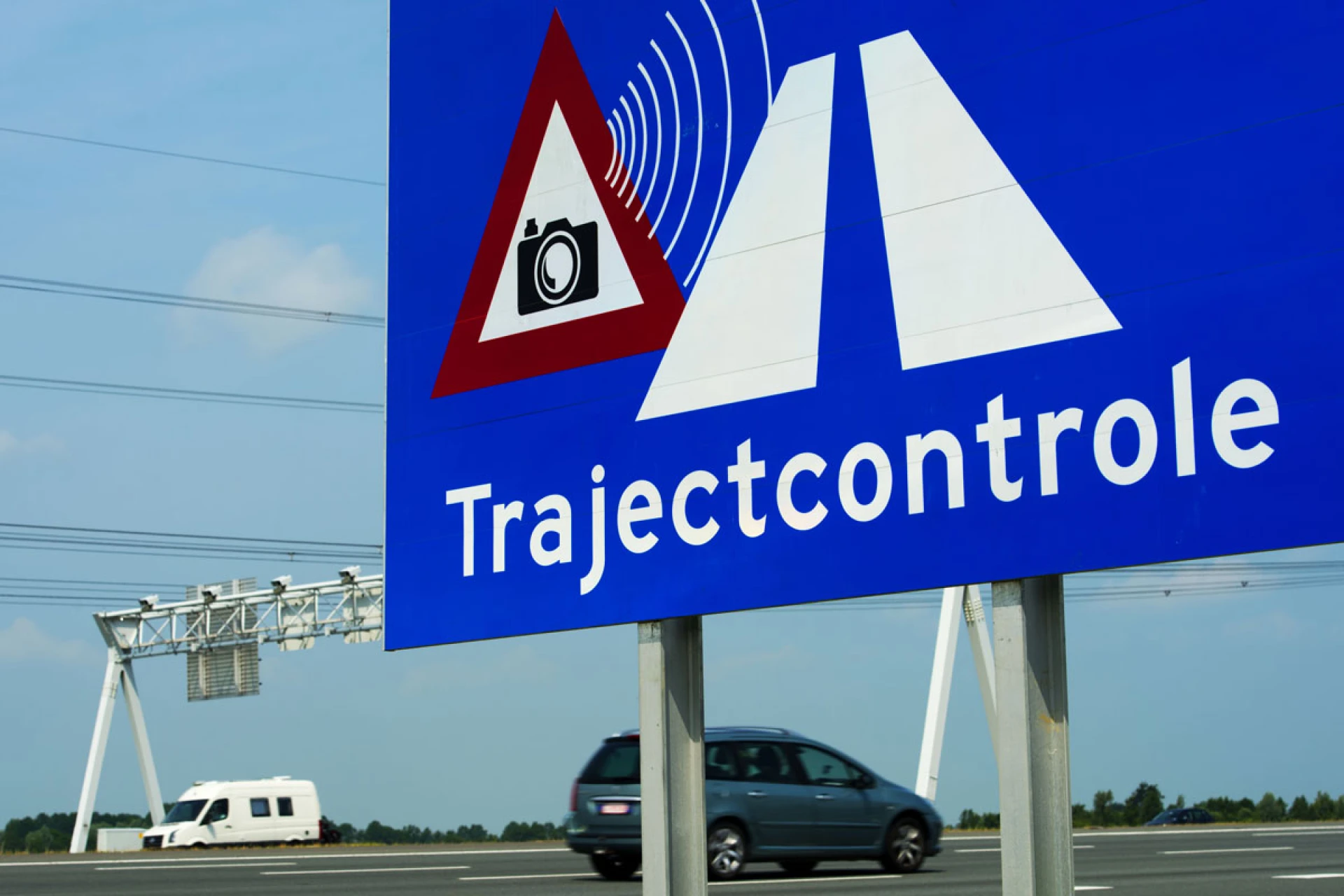 Minder hardrijders door trajectcontrole