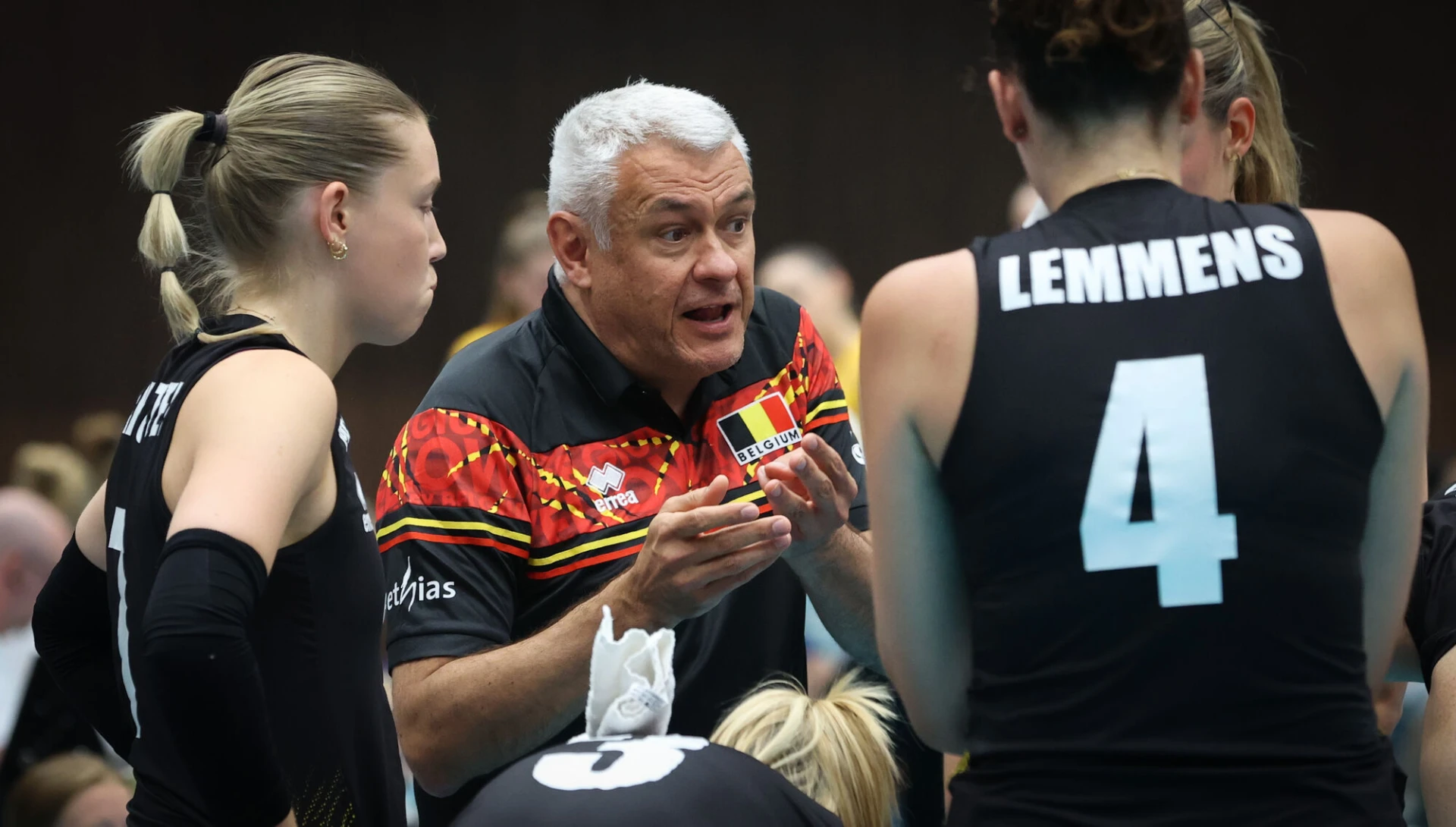 Volleybalcoach Gert Vande Broek vecht schorsing aan