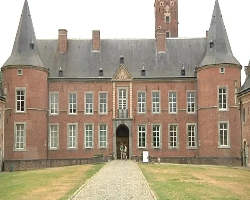 Alden Biesen brengt laatste bewoner tot leven naar voorbeeld van Michael Jackson