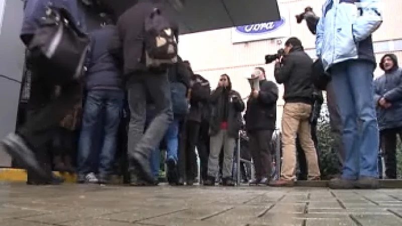 Gespannen sfeer bij ploegenwissel Ford Genk