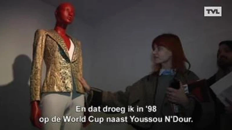 Axelle Red stelt eigen kledij tentoon in Hasselt
