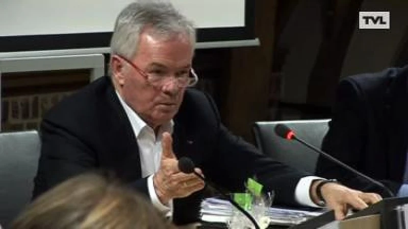 Gabriëls stopt procedure tegen Van der Auwera
