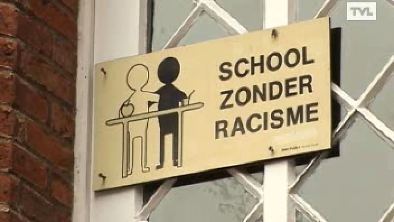 Ook Sint-Jozefinstituut Bokrijk bant de hoofddoek