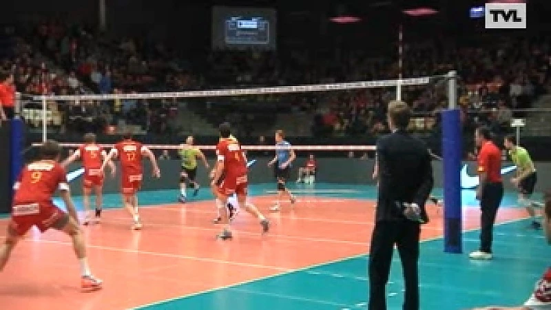 Volleybal: Maaseik alsnog naar finale play-offs na thriller
