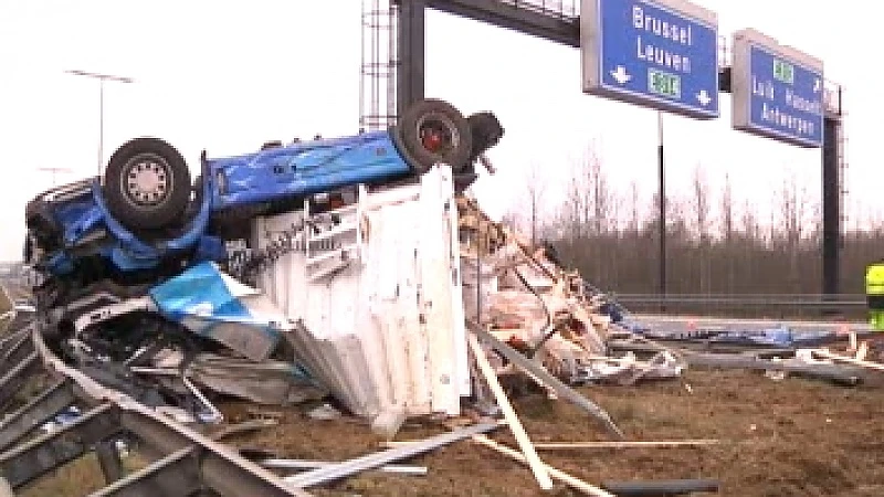 Ongeval op E314 aan klaverblad in Lummen