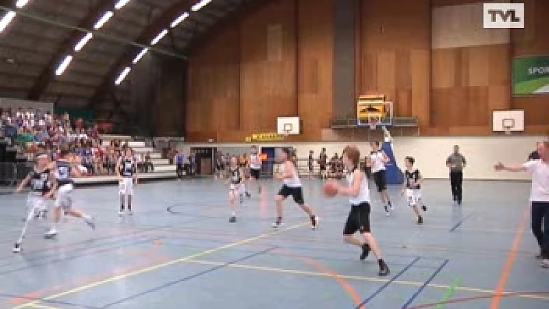 2000 jonge basketspelers in Beverlo