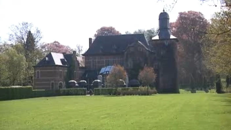 Kasteel van Rullingen wordt openbaar verkocht in september