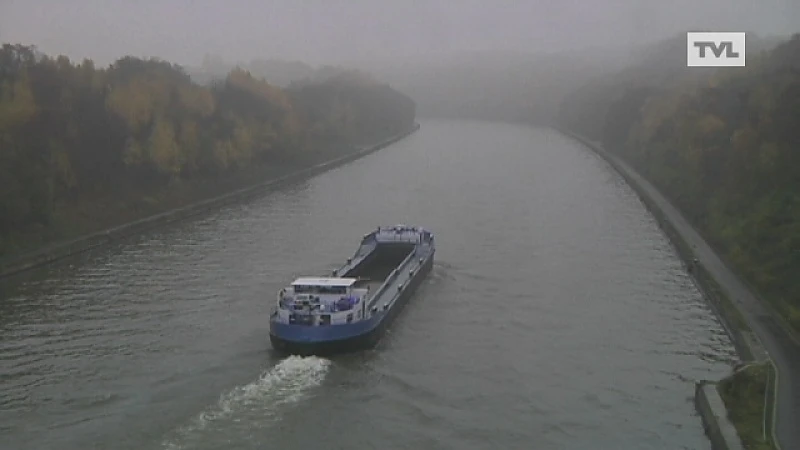 Oliespoor op Albertkanaal opgeruimd
