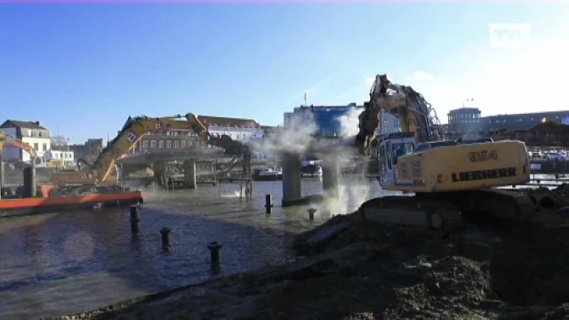 Brug Hasselt tegen de grond