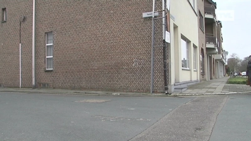 Vandalen besmeuren woningen met graffiti in Leopoldsburg