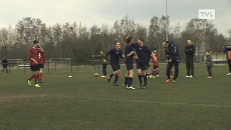 Genkse jeugd leeft zich uit op buurtvoetbaltoernooi