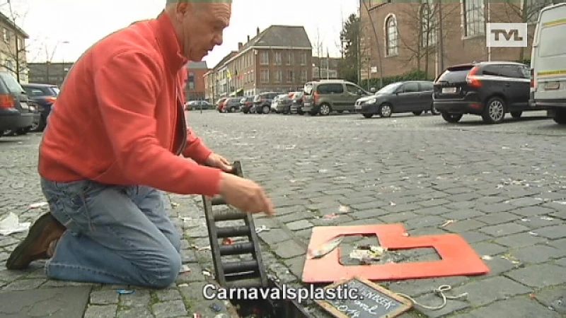 "Verbied plastic op carnavalstoeten"