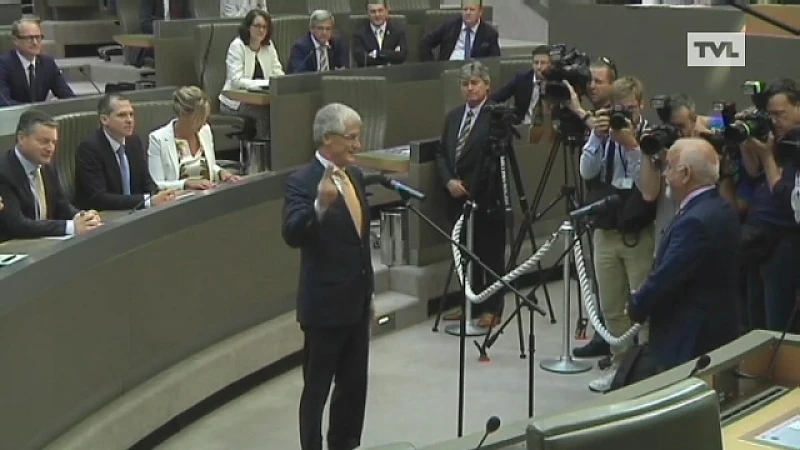 Vlaamse regering wil 8 miljard bezuinigen