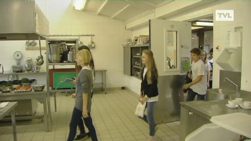 Eerste schooldag: 'Ingrijpen in thuissituatie van allochtonen'