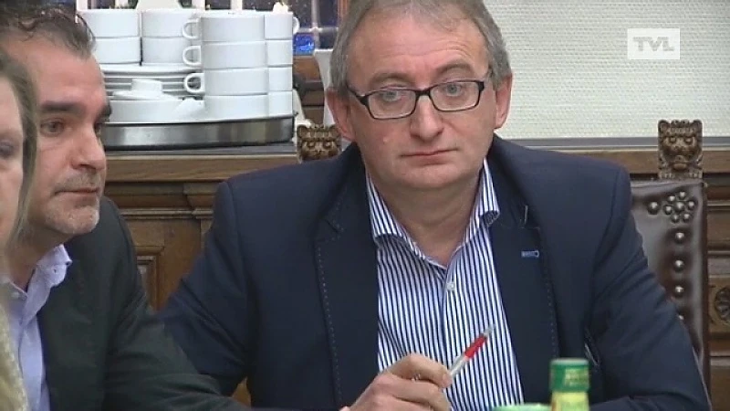 Borgloon onbestuurbaar: studiogesprek met politoloog Johan Ackaert