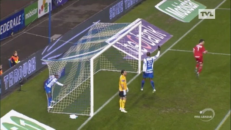 Blunderrefs Genk-Kortrijk niet meer in actie dit jaar