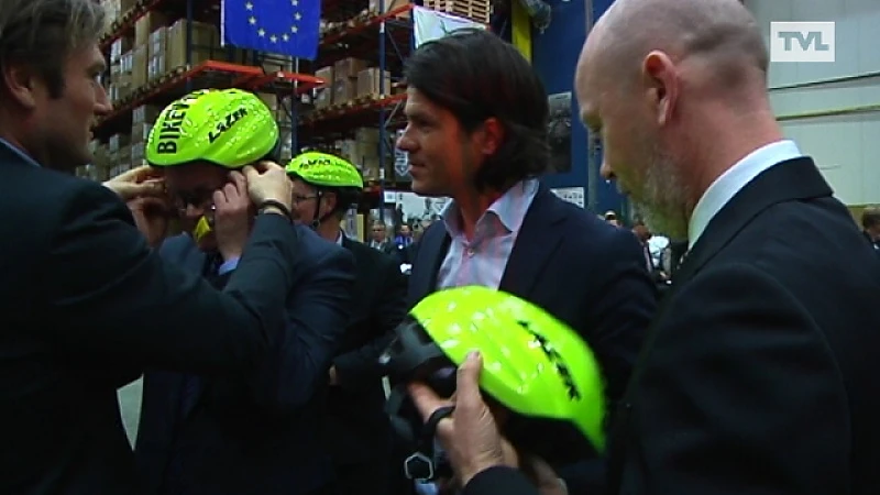 Eerste spadesteek Bike Valley
