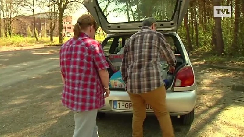 Lesbisch koppel leeft al twee maanden in auto