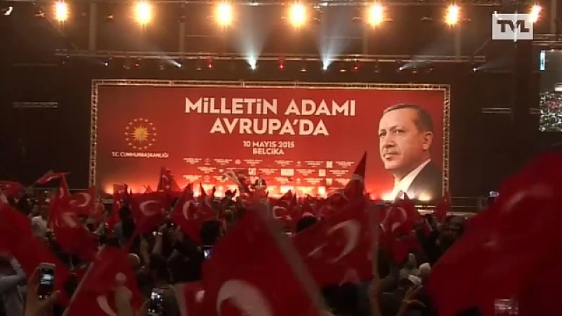 N-VA eist uitleg van Genkse burgemeester Wim Dries over aanwezigheid bij 'onaanvaardbaar optreden' Turkse president Erdogan in Hasselt