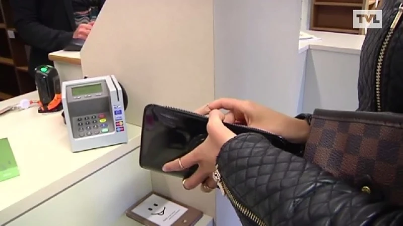 Economen pleiten voor de afschaffing van cash geld