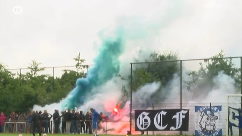 KRC Genk: Aan de zijlijn van de eerste training