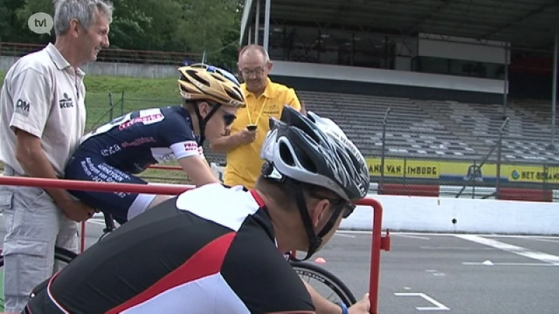 Jongeren leren veilig fietsen op circuit Zolder