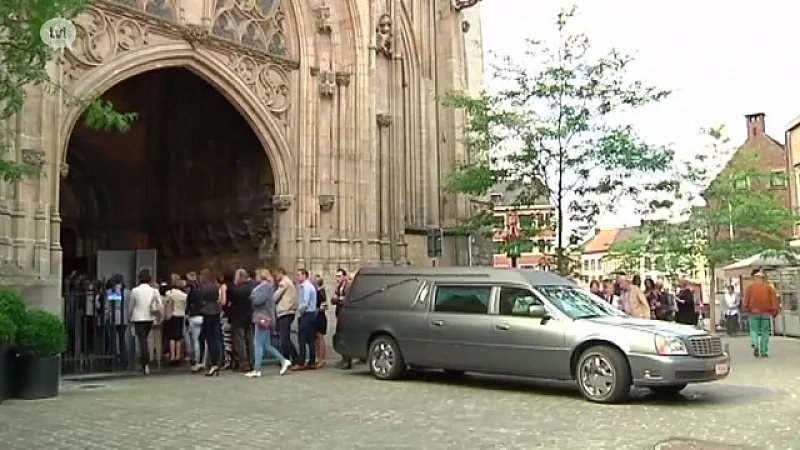 Veel volk op uitvaartplechtigheid Jules Verdin
