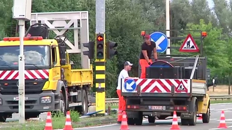 Wegen&Verkeer heeft handen vol met omvergereden signalisatie